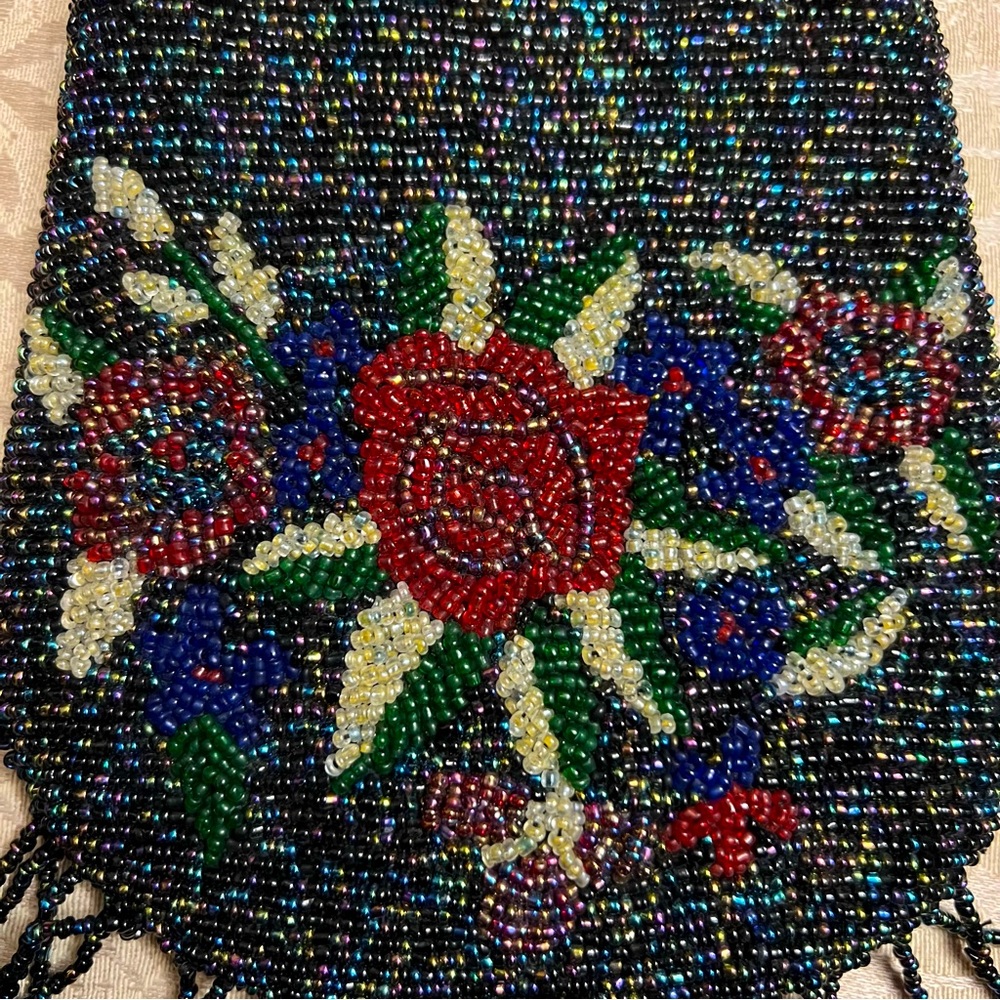 Vintage bag Black Micro Beaded Purse with Floral Design Beaded Fringe EUC - Picture 5 of 9